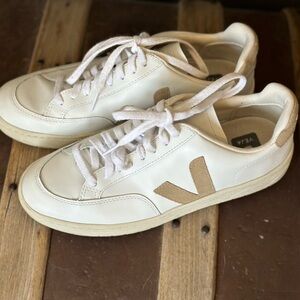 Veja v-12 leather sneakers. Worn twice. Tan, cream and white size 8.5